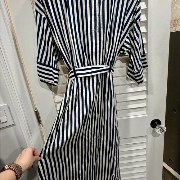 Zara Navy and White Striped Long Sleeve Dress - Picture 4 of 6
